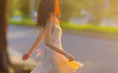 棒棒糖放屁眼里吸收的视频